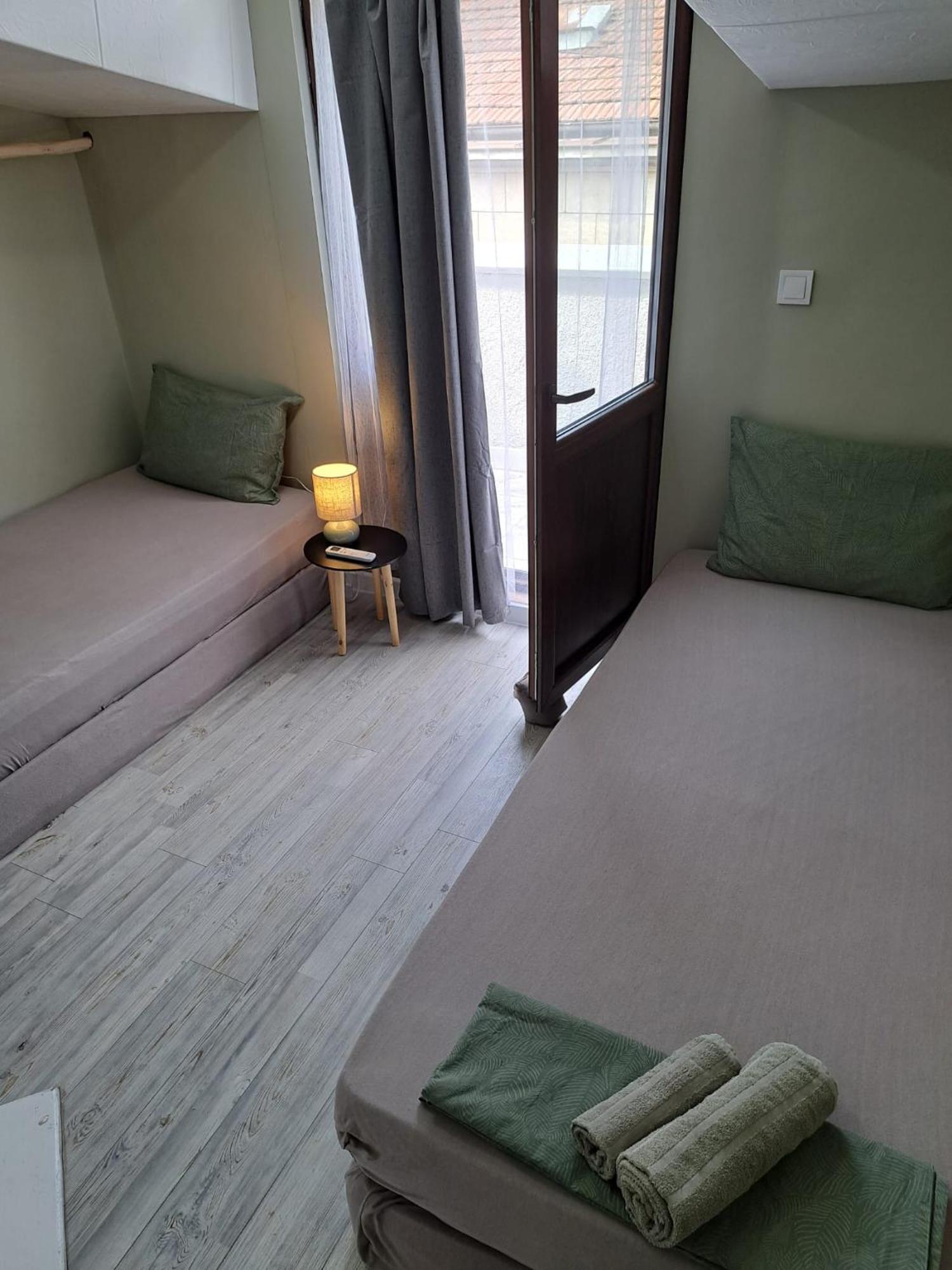 Downtown - Han Teo Suites - Center Plovdiv - Kapana Art District エクステリア 写真
